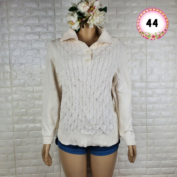 Karen Scott Sweaters - karen scott large off white knit sweater ( 5 for $20 )